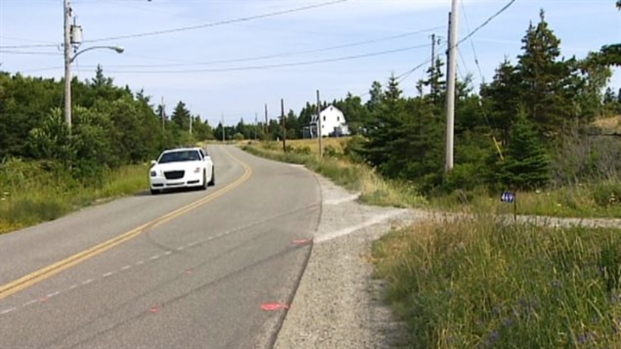 Un accident de la route fait trois morts au CapBreton RadioCanada.ca