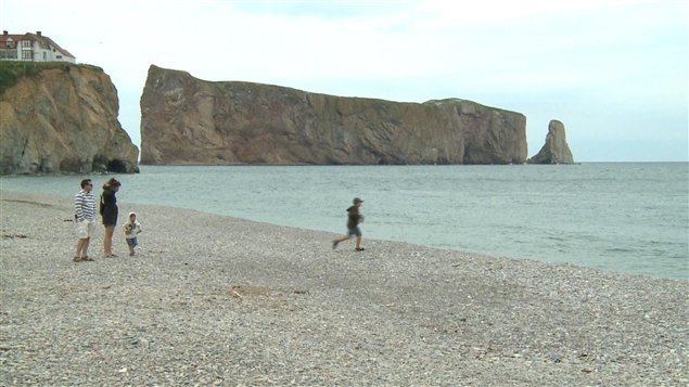 Le Mauvais Temps Ne Freine Pas Le Tourisme A Perce Radio Canada Ca