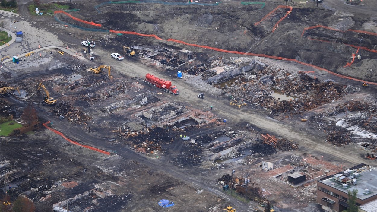 Visite de la zone sinistrée à LacMégantic RadioCanada