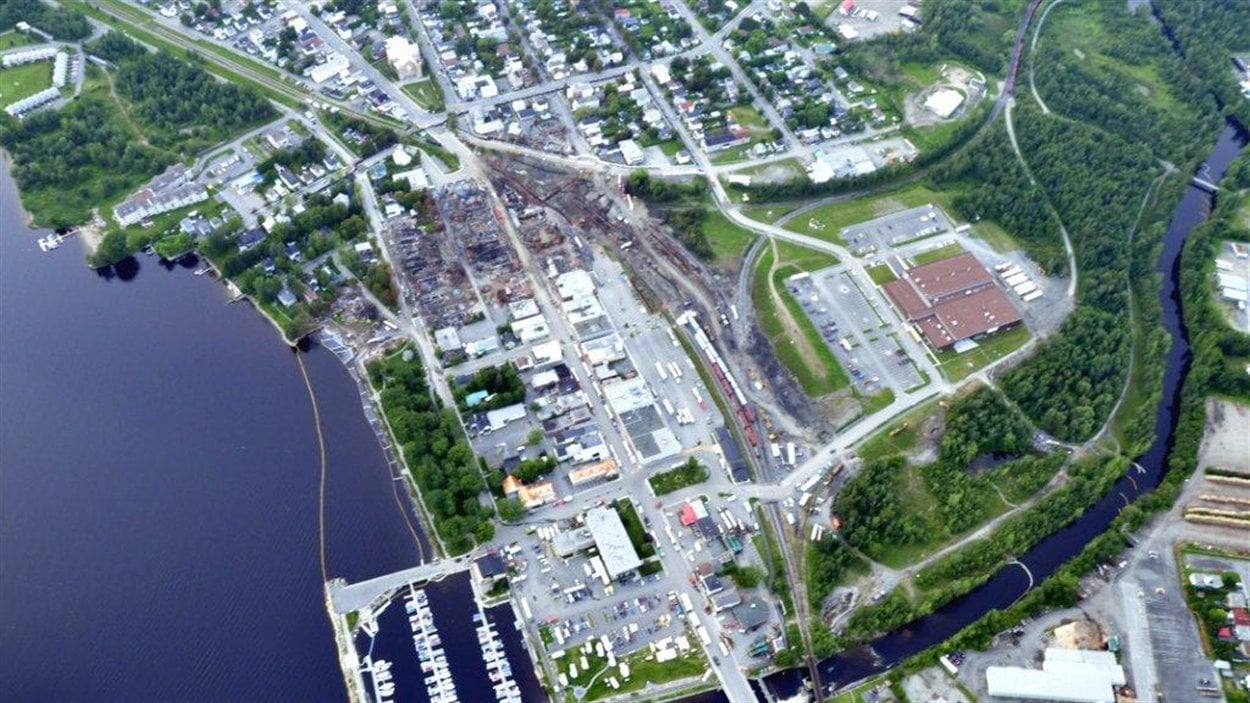 Tragédie de LacMégantic la zone sinistrée vue des airs RadioCanada