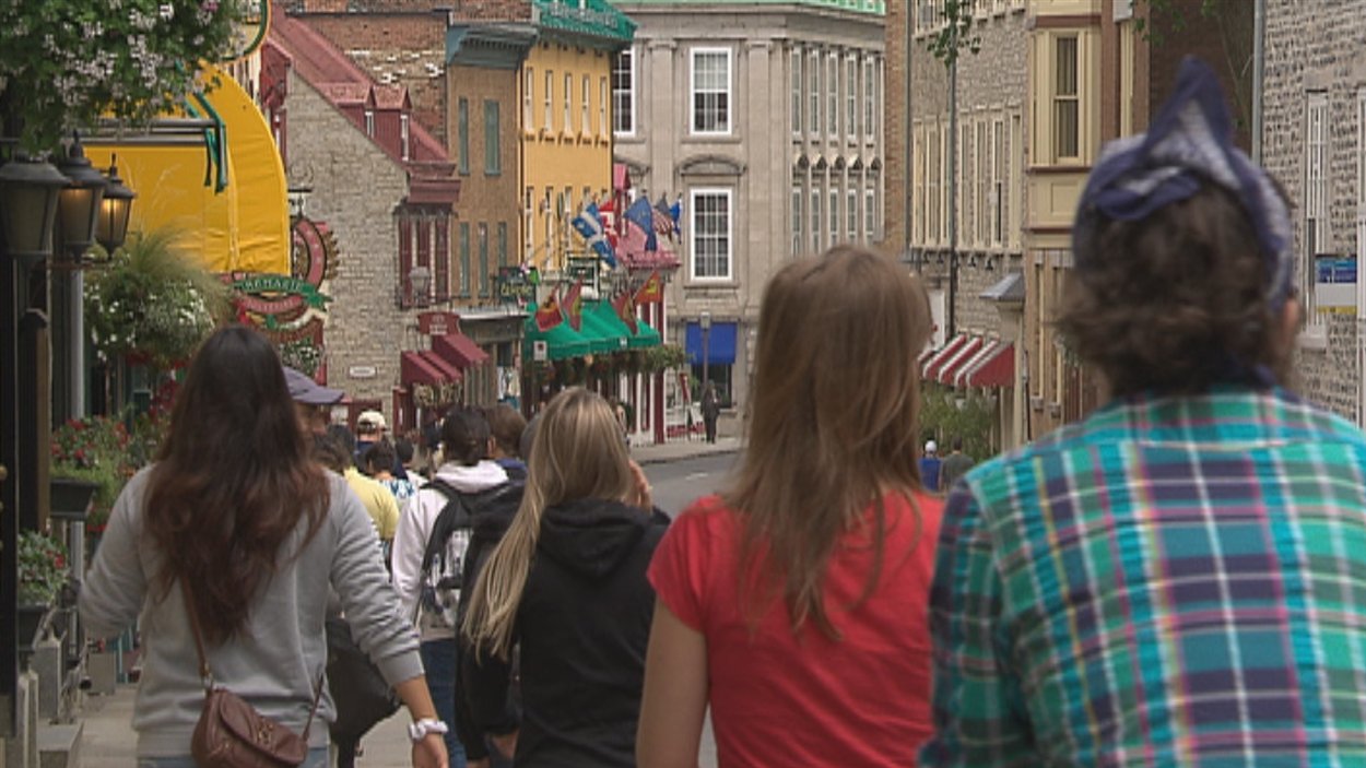 Touristes dans le Vieux-Québec