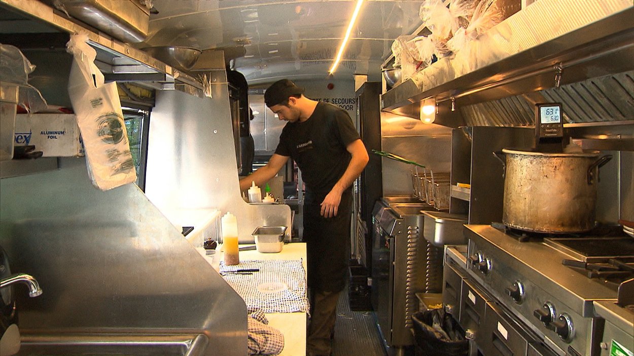 Dnas la cuisine de camion/bouffe de rues