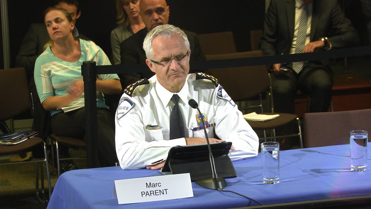 Le chef du Service de police de la ville de Montréal, Marc Parent, témoigne devant la commission Ménard, le 25 septembre 2013.