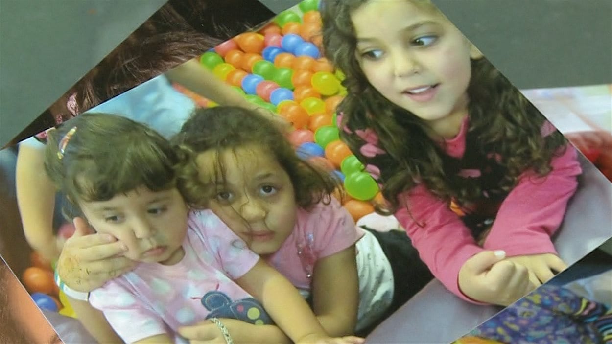 Les trois filles de Ghassan Elgadi, qui sont coincées à Gaza avec leur mère.