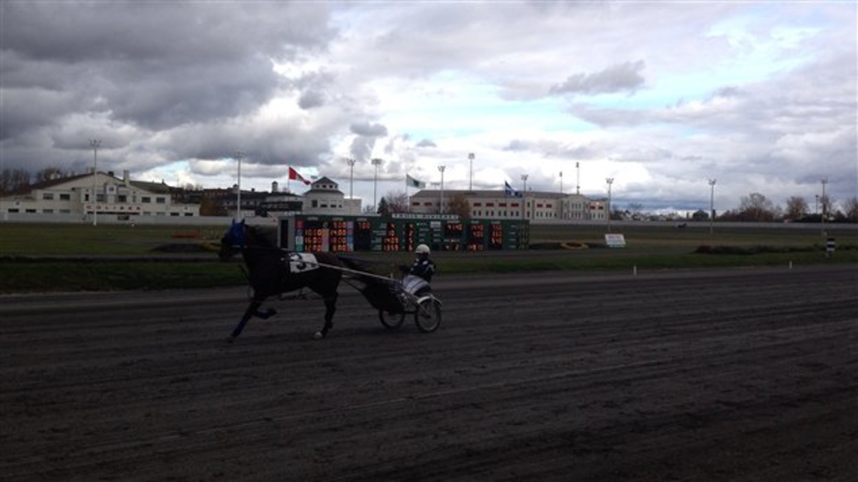 Fin de la première saison de course à l'hippodrome de TroisRivières