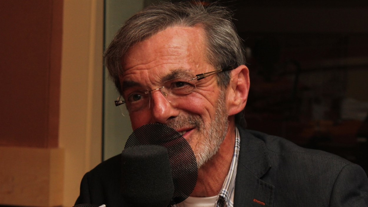 L'abbé Raymond Gravel.