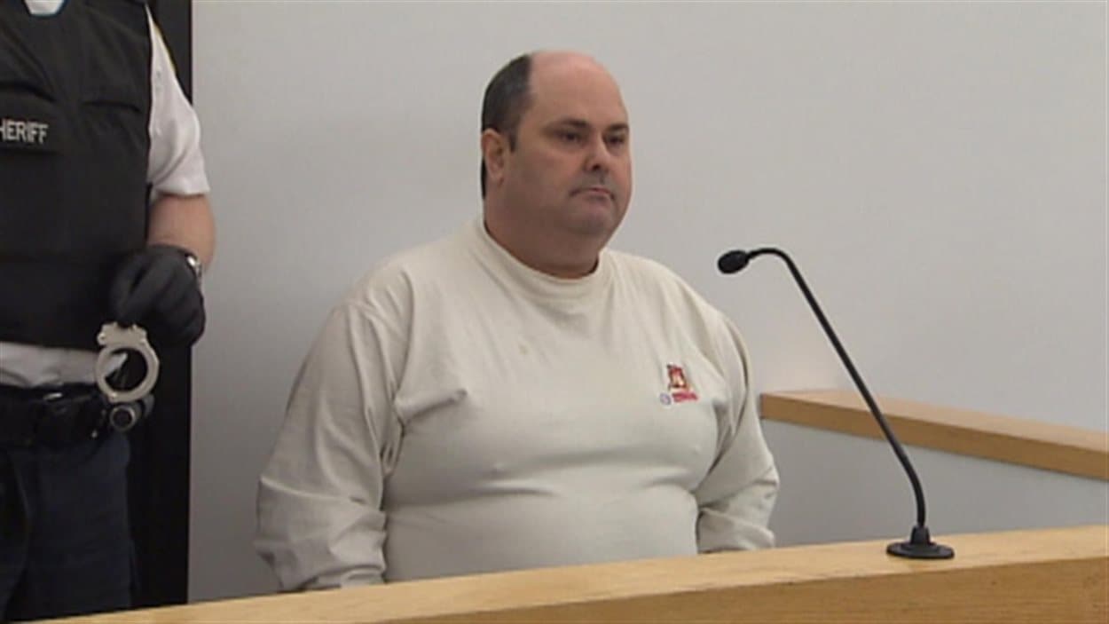 Nelson Hart comparaît en Cour provinciale de Terre-Neuve-et-Labrador le 28 février 2013, pour une affaire non reliée à sa condamnation pour le meurtre de ses filles jumelles.