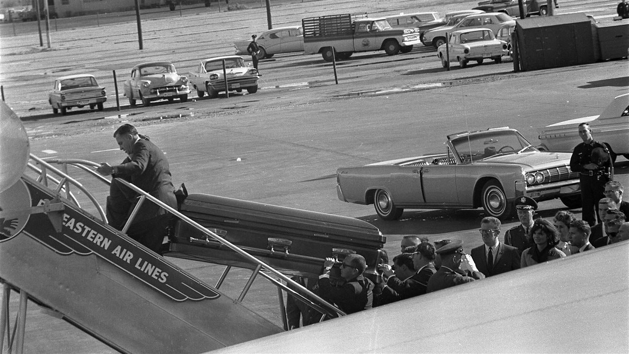 Les Américains saluent la mémoire de JFK Le mystère Kennedy, 50 ans