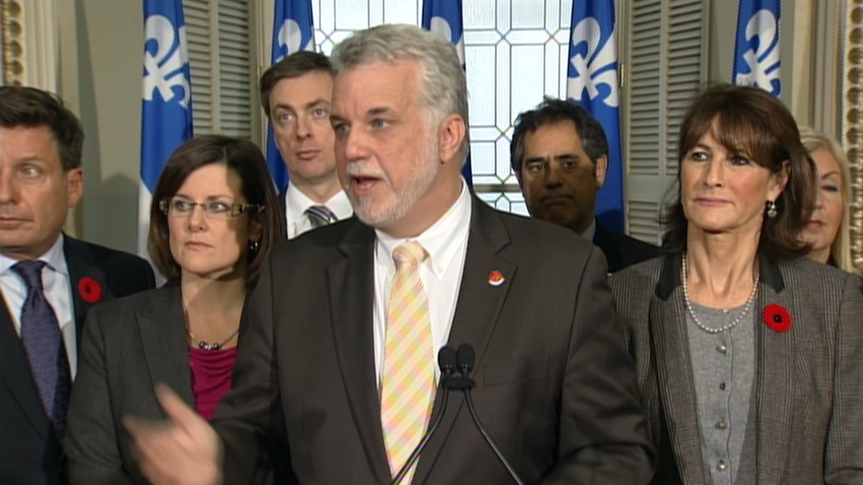 Le chef du Parti libéral du Québec, Philippe Couillard, réagit au projet de loi sur la charte des valeurs, déposé par le gouvernement Marois.