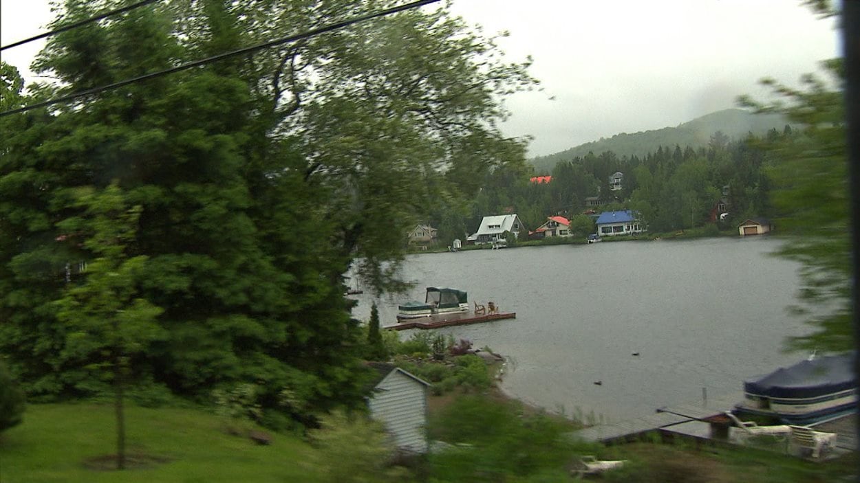HydroQuébec passera sur les terres de SaintAdolphed'Howard Radio