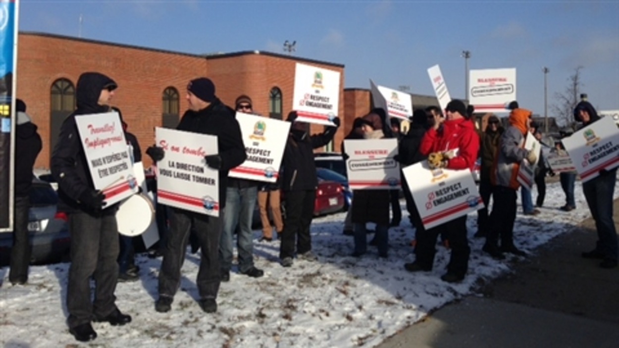 Bras de fer entre TroisRivières et ses policiers RadioCanada