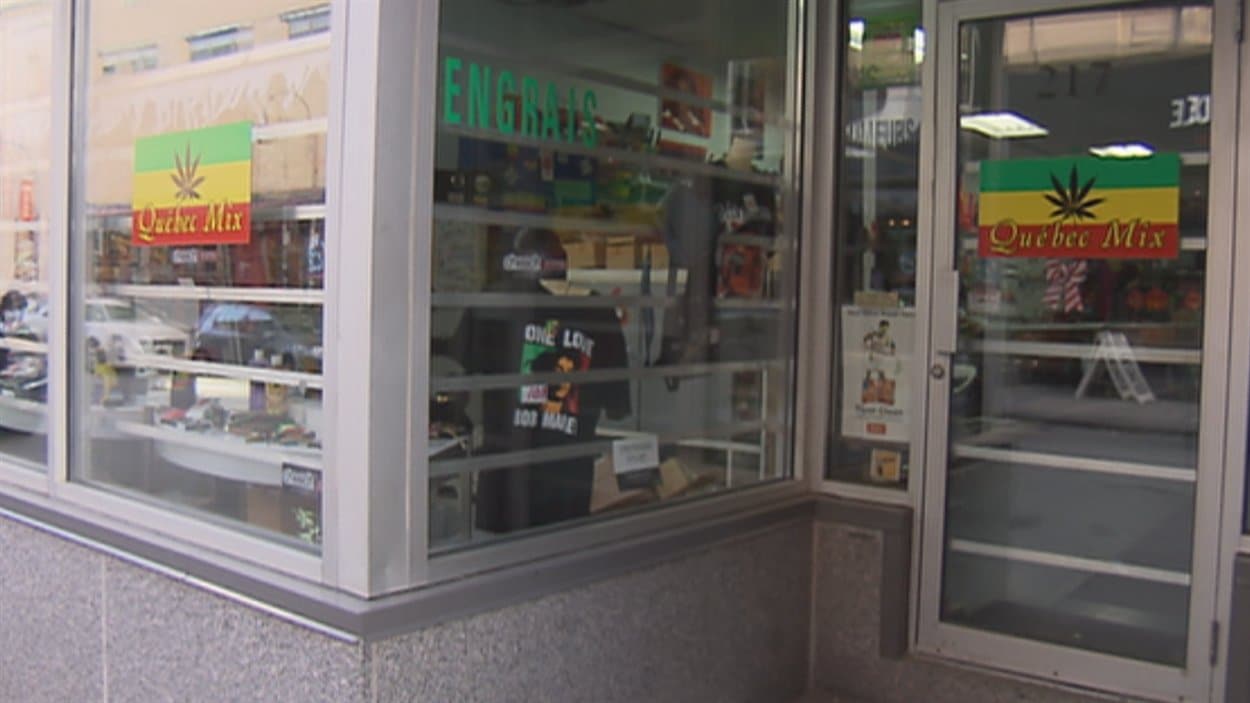 Façade de l'un des commerces perquisitionnés