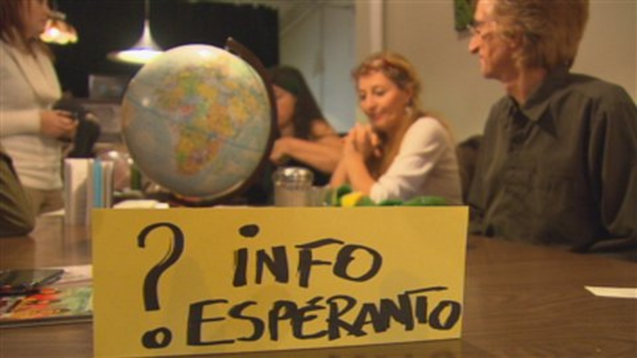 Apprendre l'espéranto à Saguenay | Radio-Canada