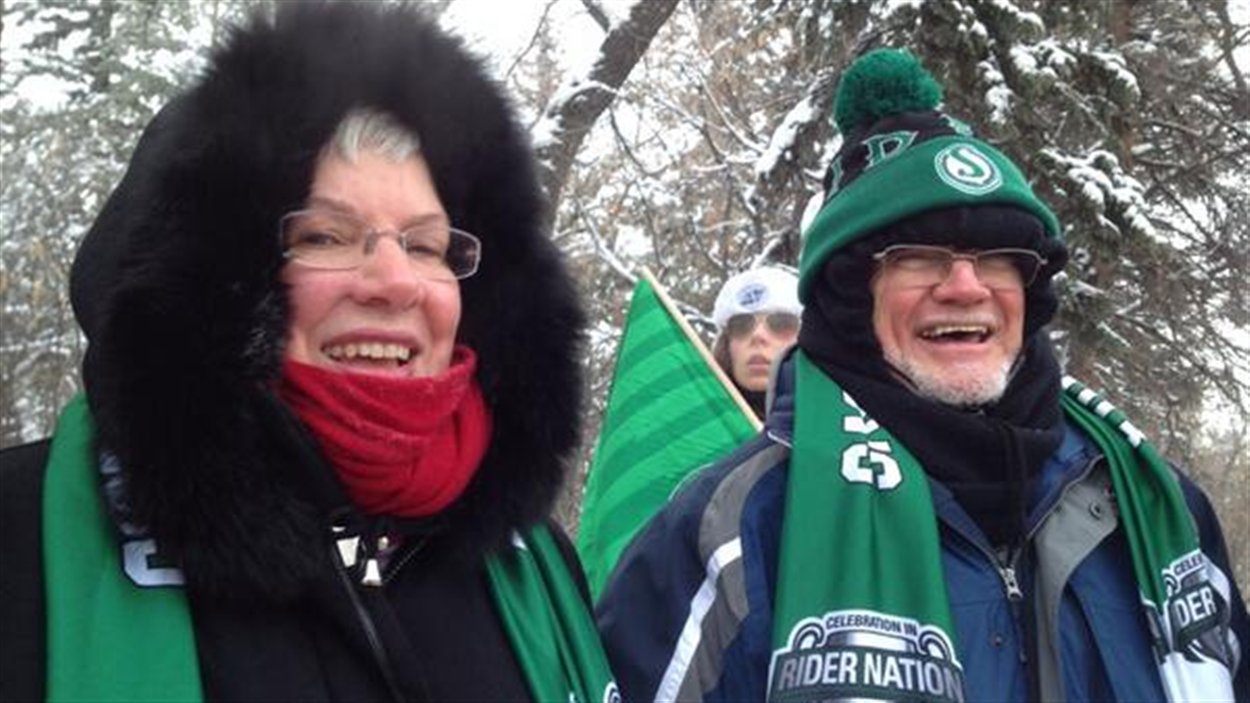 Les Thurstons de Victoria : au froid mais heureux au défilé de la Coupe Grey