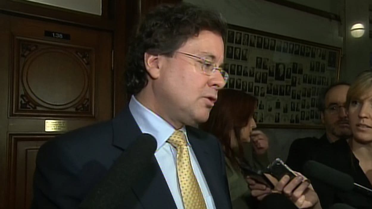 Corruption Montréal veut récupérer l'argent qu'on lui a volé Radio