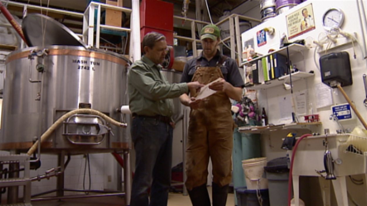 L'intérieur de la micro-brasserie Alley Kat d'Edmonton