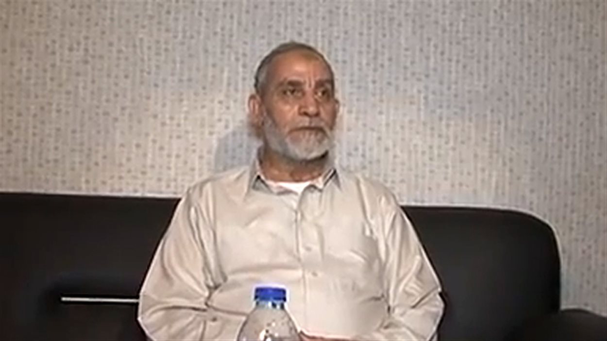 Le leader des Frères musulmans, Mohamed Badie, peu de temps après son arrestation, en août 2013
