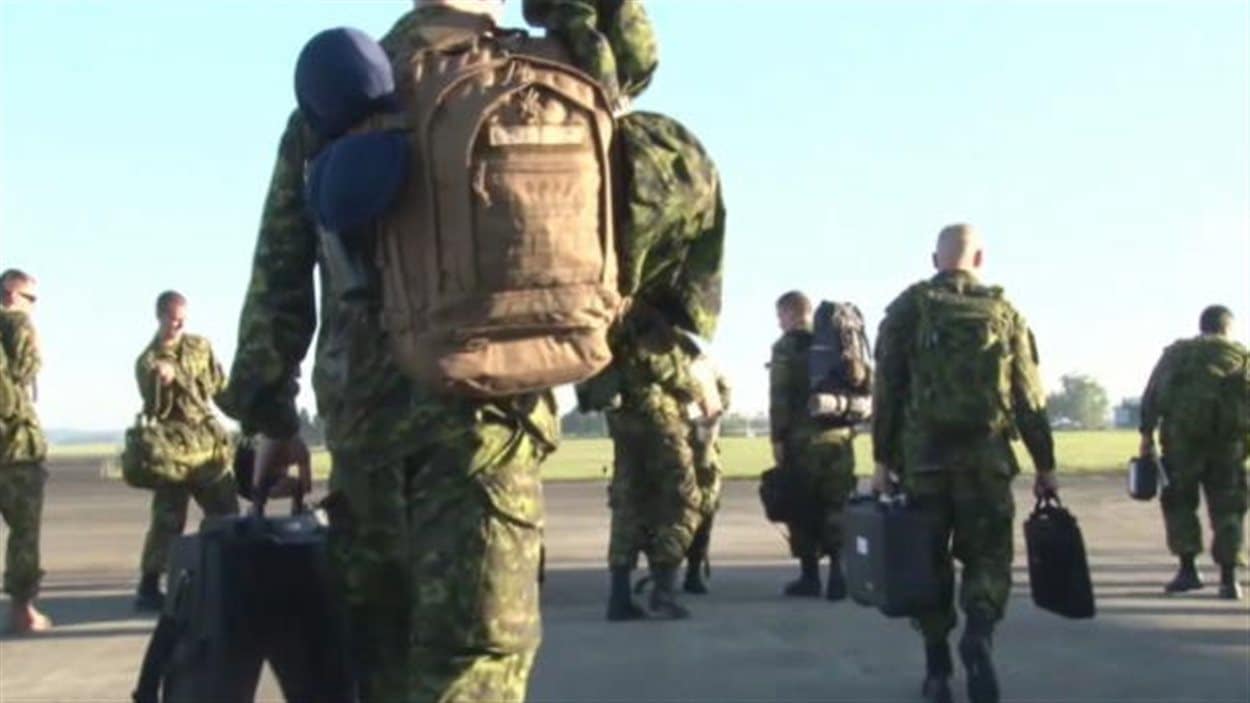 Des soldats canadiens aux Philippines