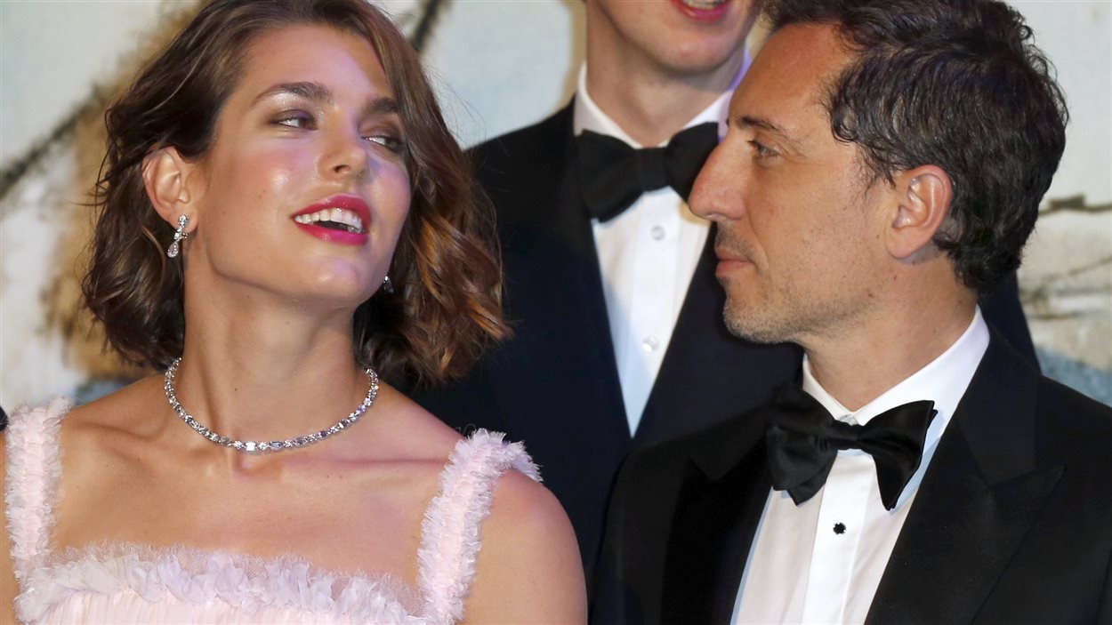 Gad Elmaleh Et La Princesse De Monaco Charlotte Casiraghi et l'humoriste Gad Elmaleh parents d'un petit garçon |  Radio-Canada.ca