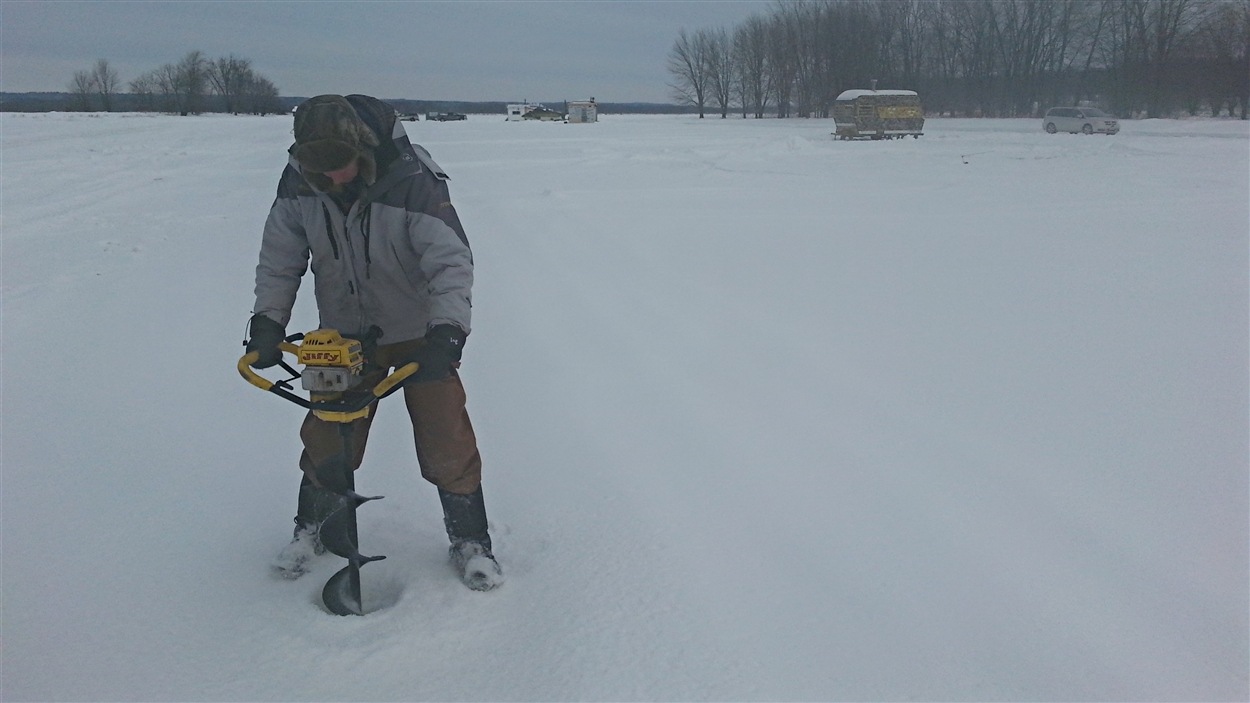 Une saison de pêche sur la glace exceptionnelle dans la région Radio