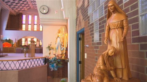 Une des sculptures qu'on retrouve au monastères des Augustines de Chicoutimi