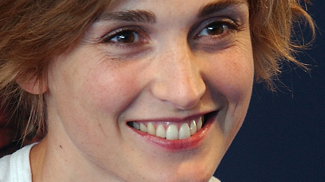 Julie Gayet l actrice qui met la France en émoi Radio Canada