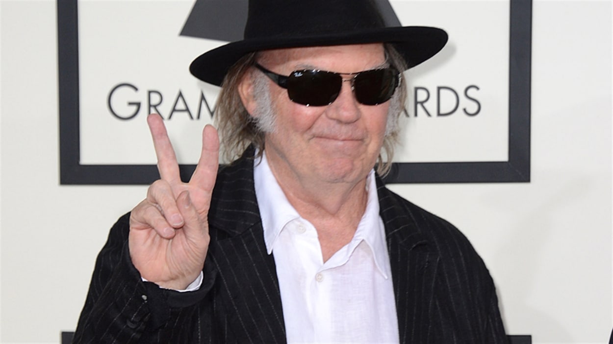Le chanteur canadien Neil Young.