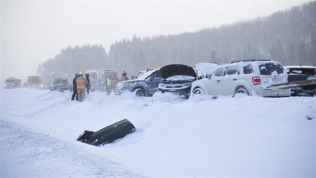 Carambolage sur l'autoroute 15 à Saint-Adèle, dans les Laurentides