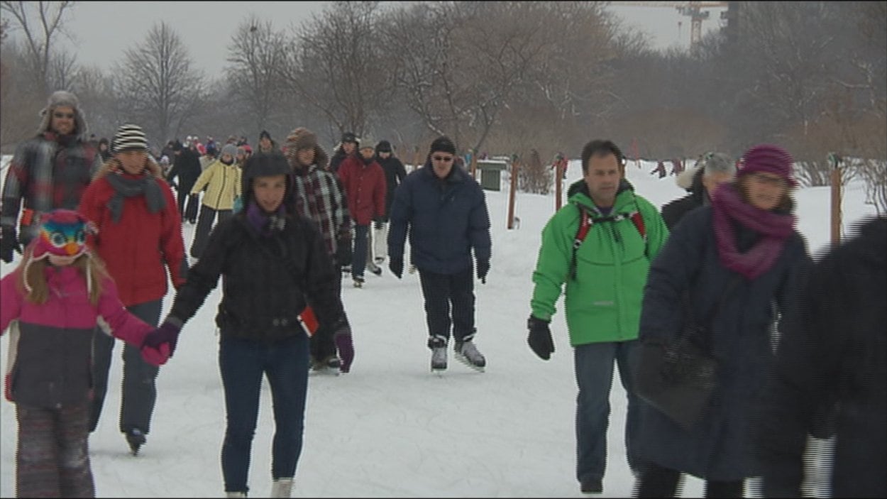 L'anneau de glace des Plaines déménage RadioCanada