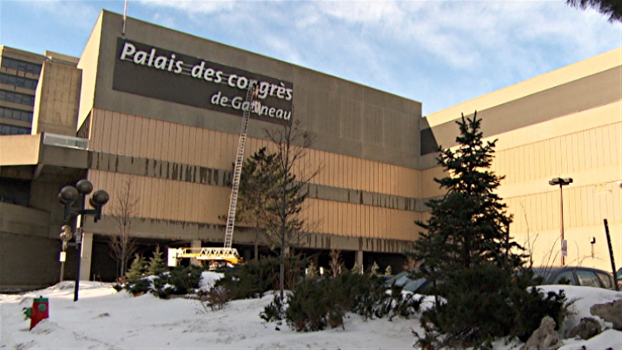Rencontre au sommet pour relancer le Palais des congrès de Gatineau RadioCanada.ca
