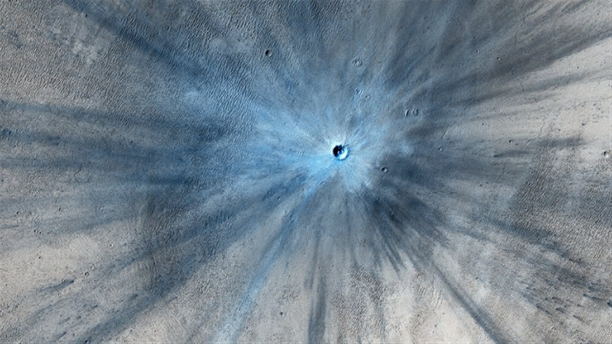 Image d'un cratère à la surface de Mars
