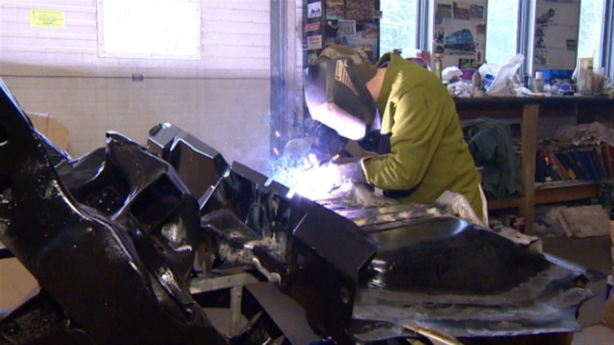 Formation de la maind’œuvre bras de fer provincialfédéral Radio