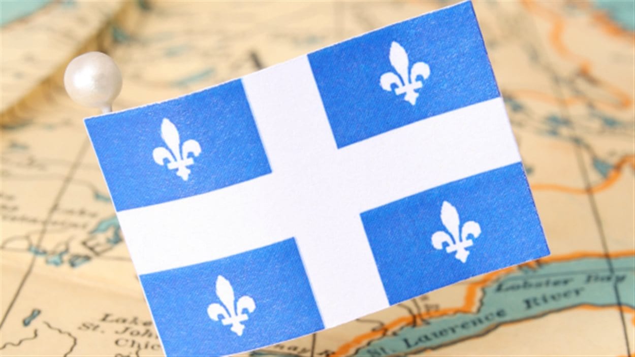 Carte du Québec et drapeau