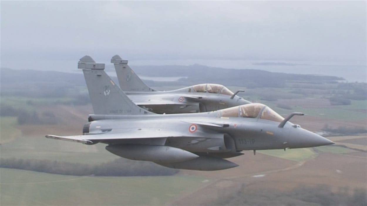 L'avion de chasse Rafale de Dassault.