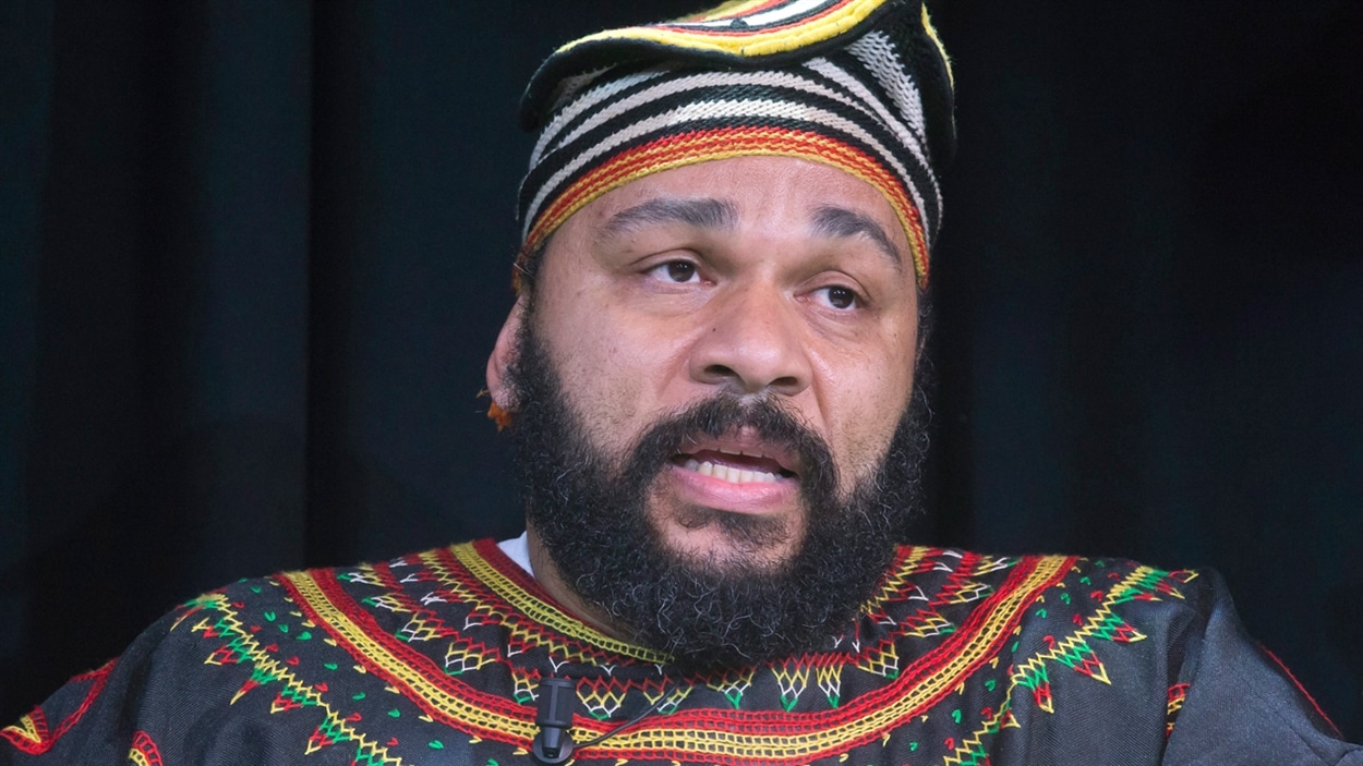 Dieudonne Donnera Son Spectacle A Quebec Le 12 Juin Radio Canada Ca