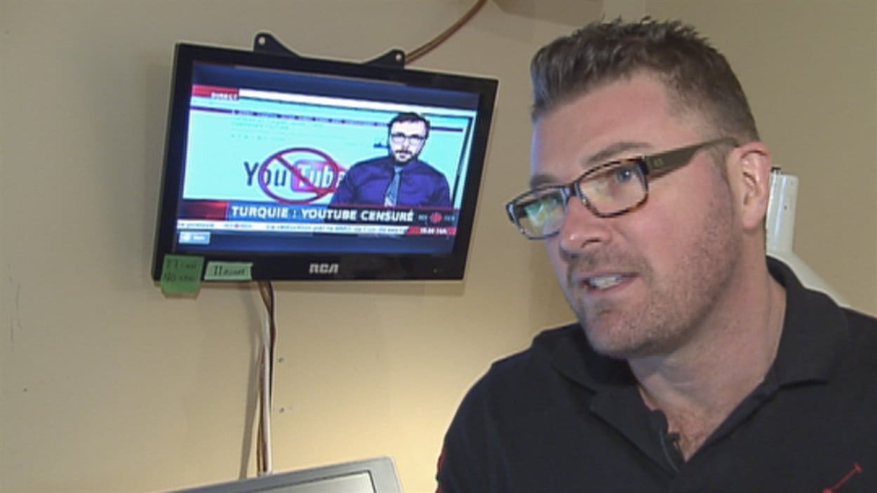 Le caricaturiste Yannick Lemay alias YGRECK