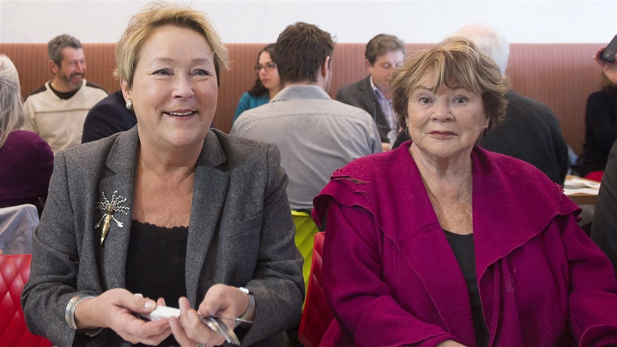 Pauline Marois et Janette Bertrand au brunch du PQ sur la laïcité.