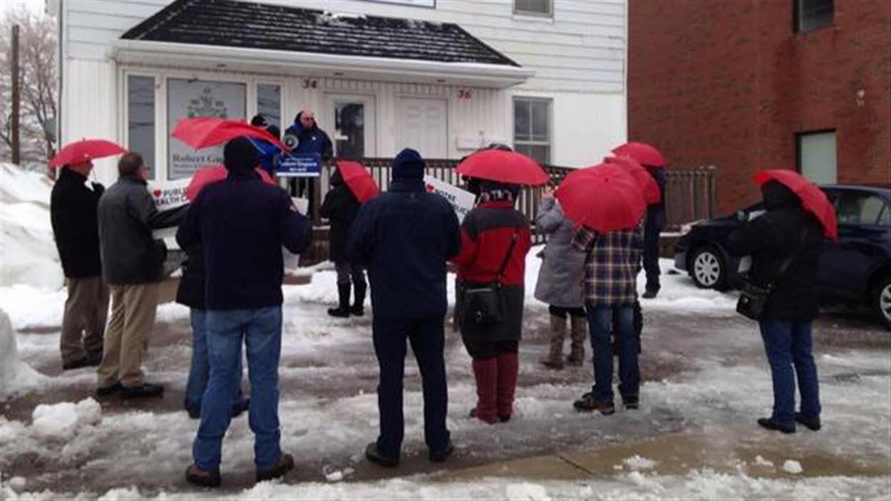 Manifestation à Moncton pour les soins de santé