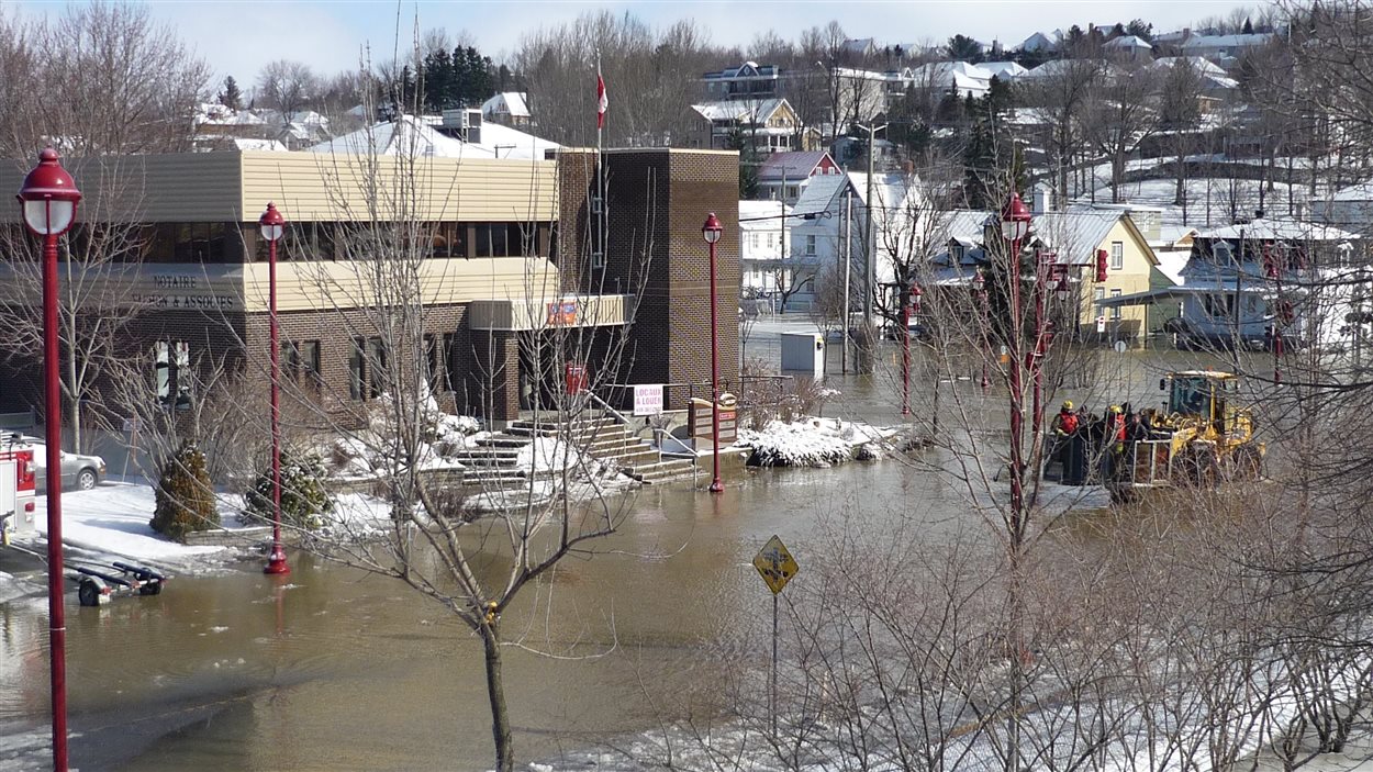 Les crues diminuent au Québec et au NouveauBrunswick RadioCanada
