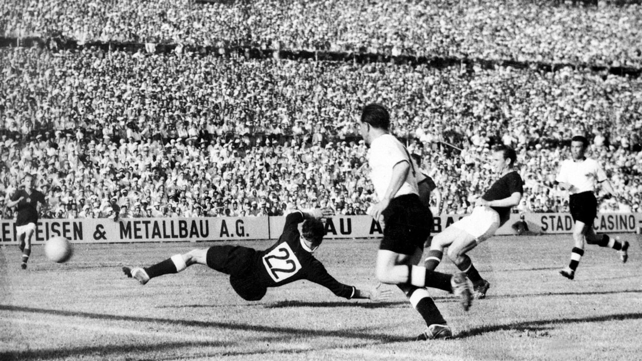 Fanion Allemagne/Hongrie - Finale Coupe Du Monde 1954 - Fabriqué En France