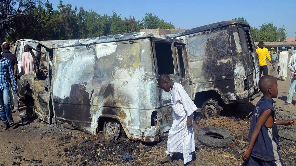 Scène de désolation dans la localité de Bama au Nigeria, où une attaque attribuée aux islamistes de Boko Haram a fait 60 morts le 20 février 2014.