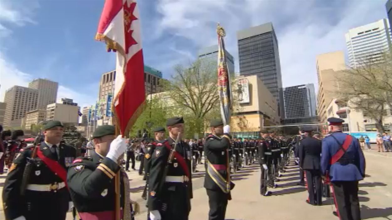 Edmonton parade pour les 100 ans du Bataillon de la princesse