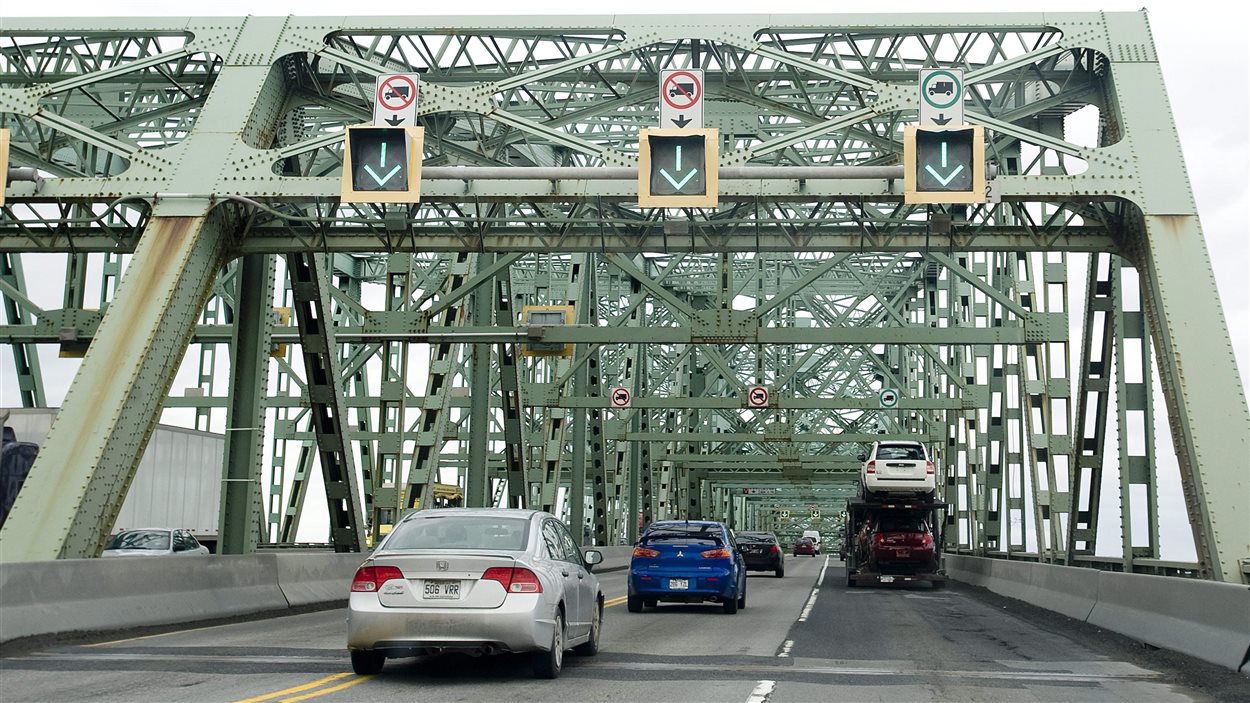 Cierculation sur le pont Champlain