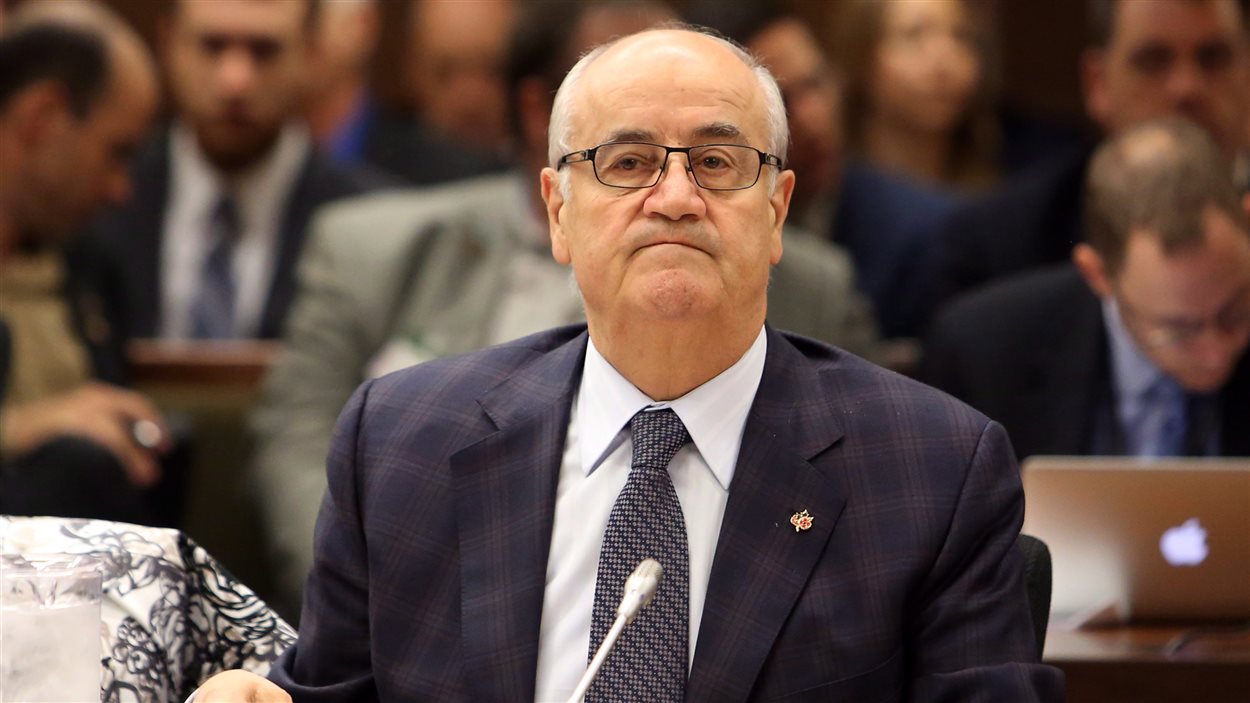 Julian Fantino, ministre des Anciens Combattants