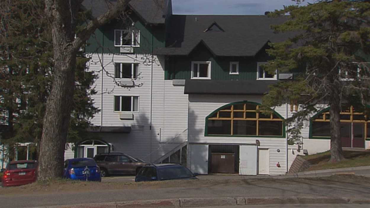 La famille Tanguay achète le site du Manoir SaintCastin RadioCanada