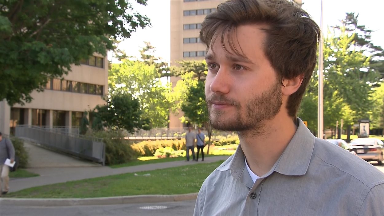 Léo Bureau-Blouin, en entrevue sur les ondes de RDI, le 21 juin 2014