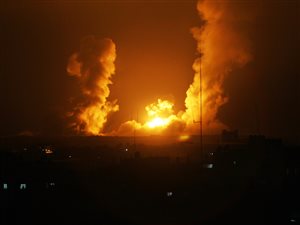 L'avion israélienne a lâché des bombes sur Rafah, dans la bande de Gaza.