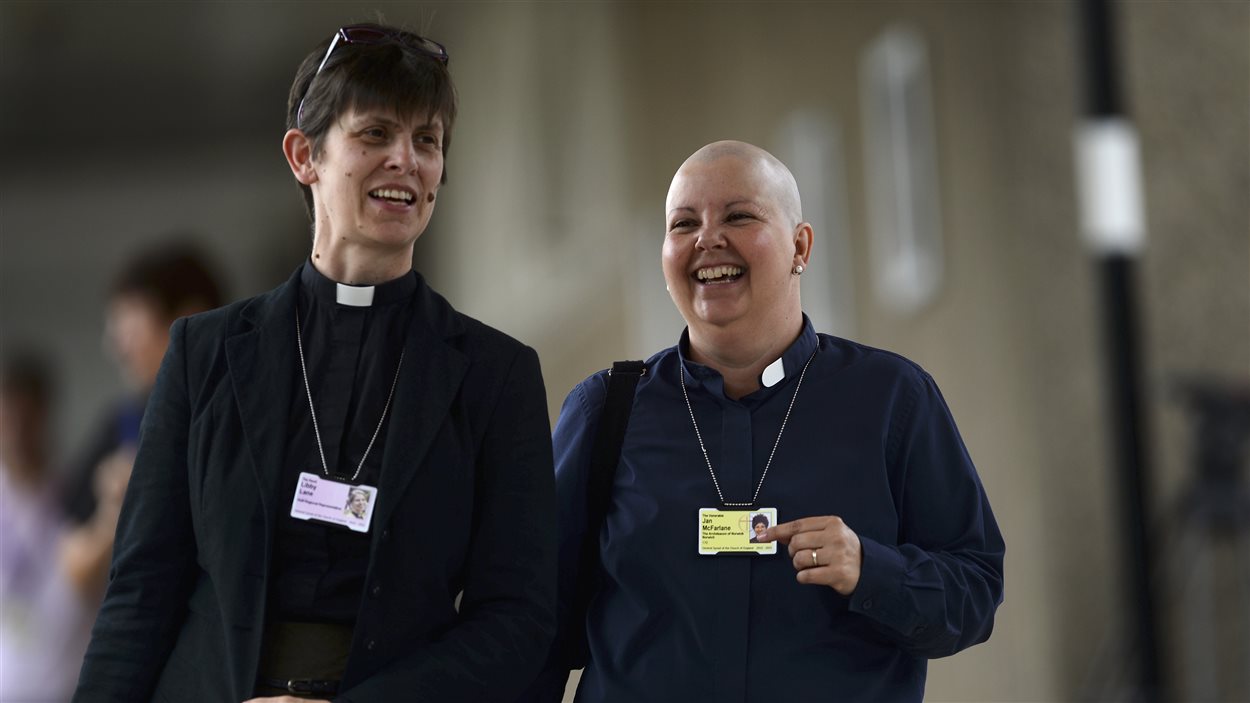 L'Église anglicane d'Angleterre approuve l’ordination de femmes évêques ...