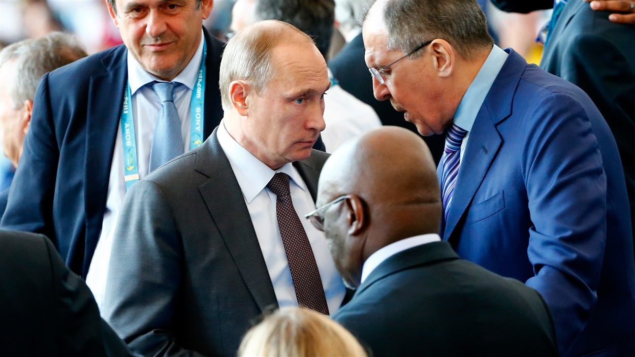 Vladimir Poutine à son arrivée au stade Maracana de Rio, dimanche, pour la finale