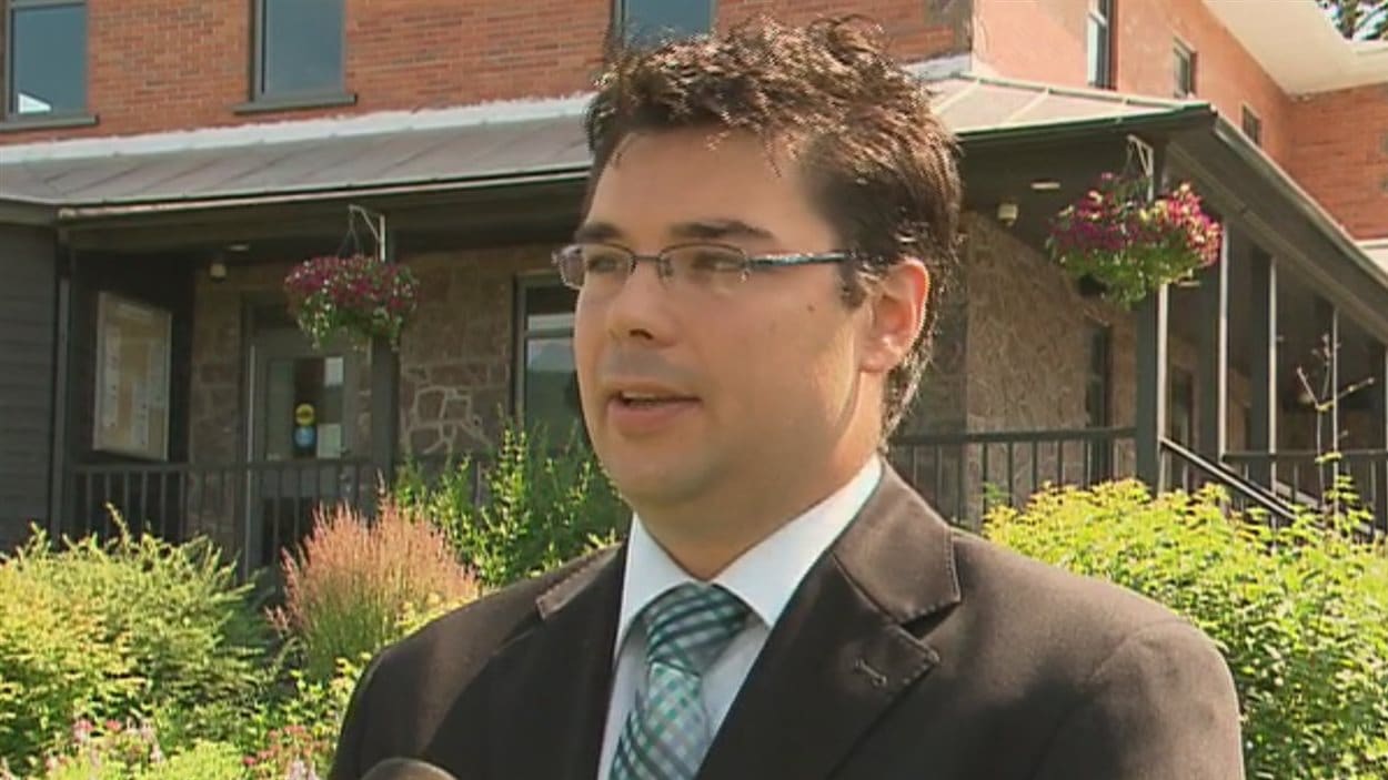 Augmentations de salaires controversées à SainteBrigittedeLaval RadioCanada.ca